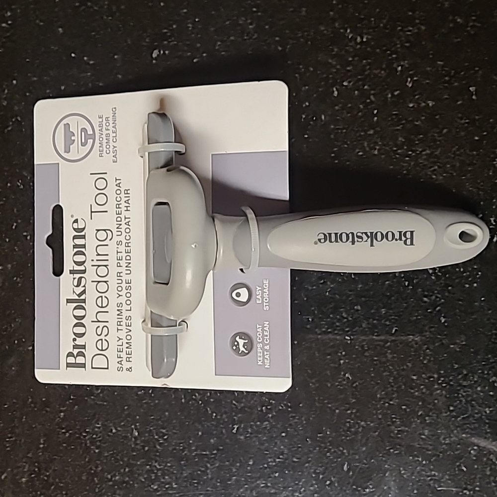 Pet Deshedding Tool
